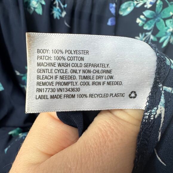 Ava & Viv Women's Navy Blue Floral Semi Sheer Button Down Shirt Size 4X - Picture 8 of 10